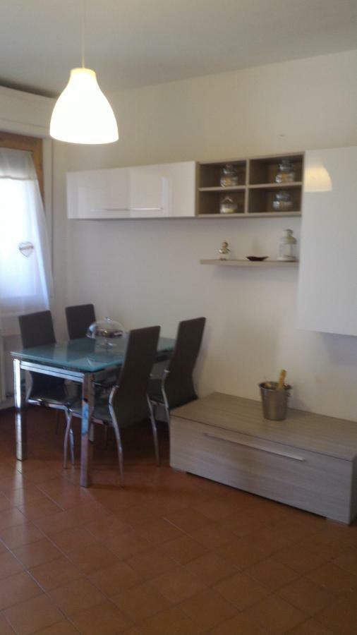 Benvenuti A Casa Apartment Pisa Bagian luar foto