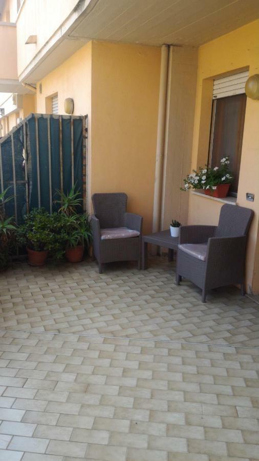 Benvenuti A Casa Apartment Pisa Bagian luar foto